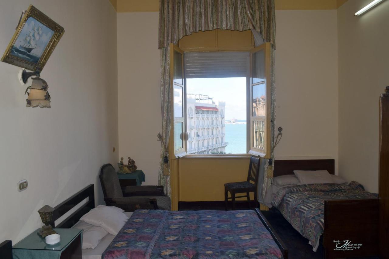 Clement'S House Hostel Alessandria Esterno foto