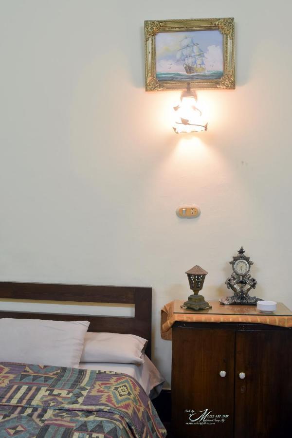 Clement'S House Hostel Alessandria Esterno foto